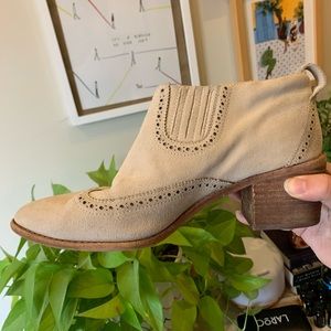 Madewell Grayson Brogue Chelsea Boot